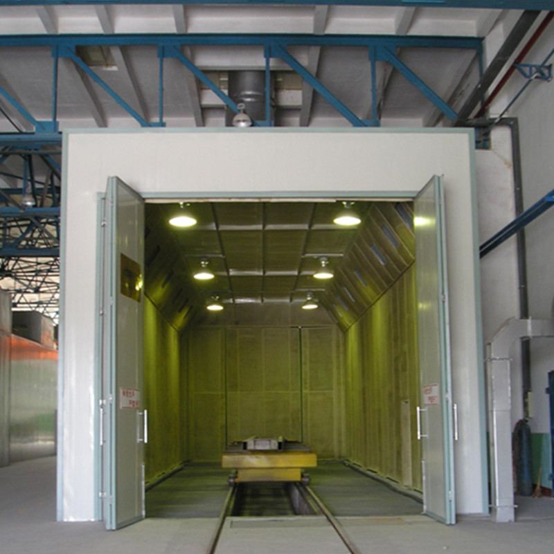 Schleifraum und automatische Strahlanlage